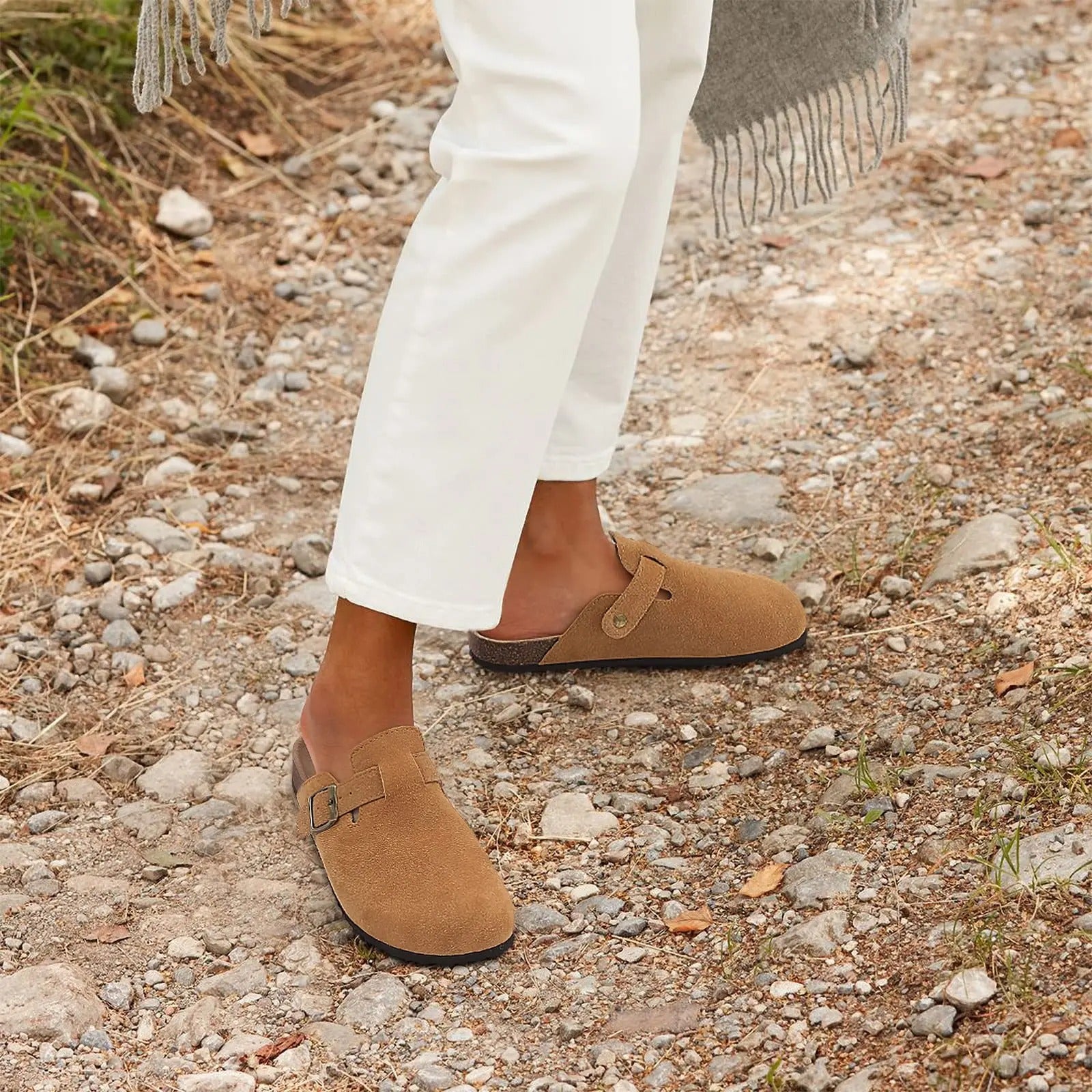 HARMO OLD MONEY SUEDE Clog